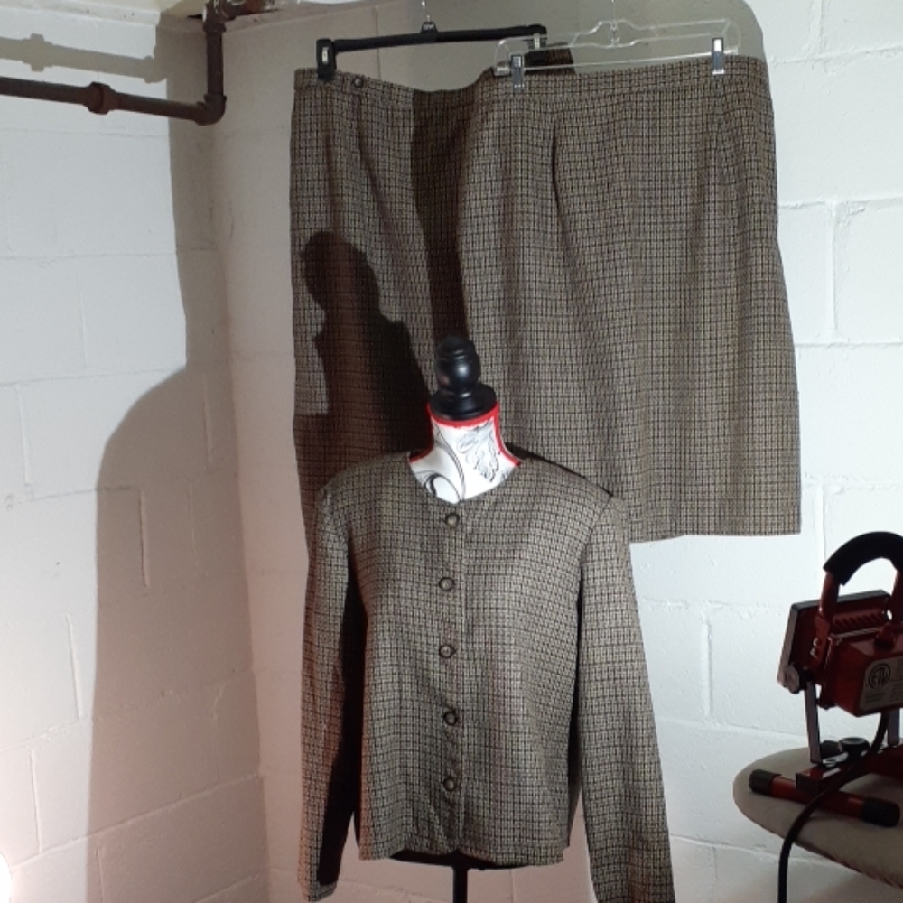 Vintage Maggie McNaughton 3pc Suite